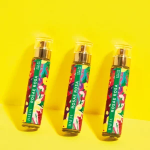 Eau de parfum rosae rosa Baija en vente à l'institut de Julia à Dalou en Ariège